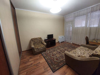 Apartament cu 2 camere, 50 m², Botanica, Chișinău foto 3