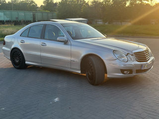 Mercedes E-Class foto 8