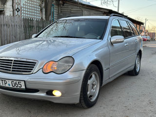 Mercedes C-Class