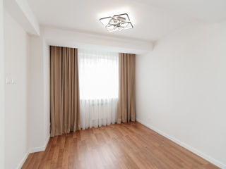 Apartament cu 2 camere, 68 m², Poșta Veche, Chișinău foto 6