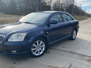 Toyota Avensis foto 5