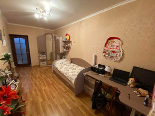 Apartament cu 2 camere, 1 m², Centru, Florești foto 3