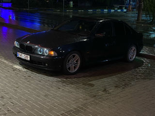 BMW 5 Series foto 9