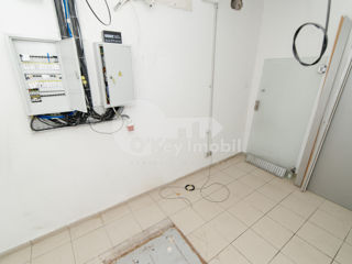 Spațiu comercial, 300 mp, euroreparație, Centru, 4800 €! foto 15