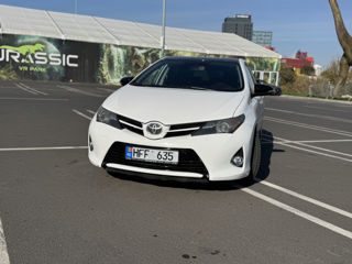 Toyota auris liber spre chirie foto 13