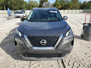 Nissan Rogue foto 2