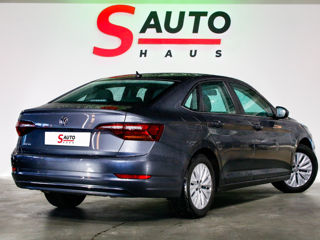 Volkswagen Jetta foto 5