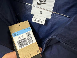 Продам жилетку Nike club foto 3