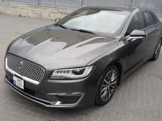 Lincoln MKZ foto 1