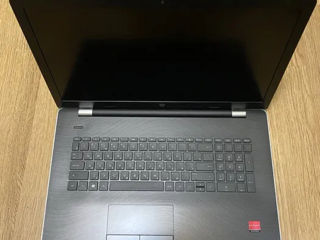 Игровой HP 17, i3 6006, 8GB RAM, 256GB SSD + 500GB, AMD Radeon R5 2GB.