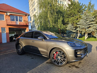 Porsche Cayenne Coupe foto 4