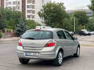 Opel Astra foto 6