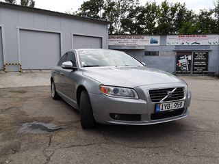 Volvo S80 foto 1