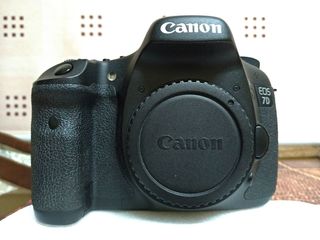 Canon 7D Shutter count 17105/Revuenon 35mm f/2.8/Tokina 35-70mm f/3.5 foto 1