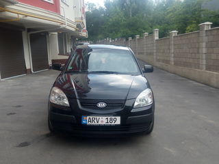 KIA Rio foto 1