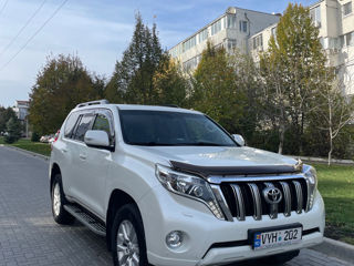 Toyota Land Cruiser Prado foto 1