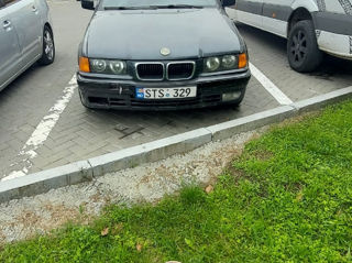 BMW 3 Series foto 4