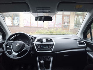 Suzuki S-Cross foto 5