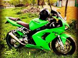 Kawasaki Ninja 636 foto 1