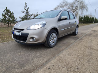 Renault Clio foto 2