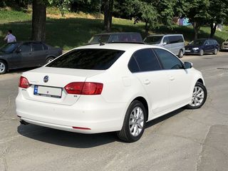 Volkswagen Jetta foto 5