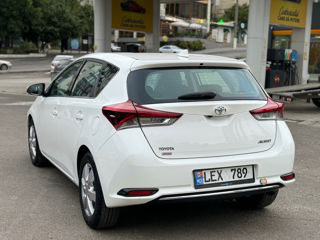 Toyota Auris foto 6