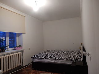 Se vinde apartament cu 2 odai foto 4