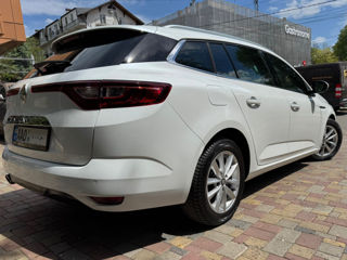 Renault Megane фото 5