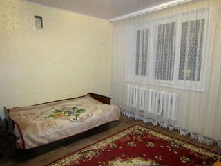 500 руб. +услуги! Комната в общежитии. Предоплата за 2 месяца. foto 1