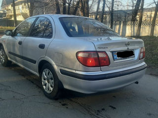 Nissan Almera foto 6