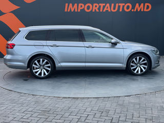 Volkswagen Passat foto 4