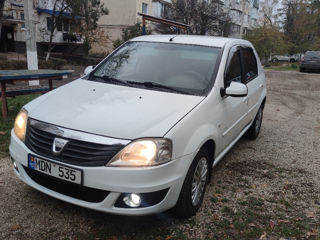 Dacia Logan foto 2