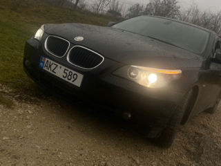 BMW 5 Series foto 10