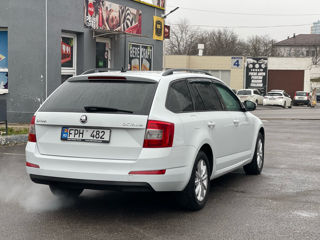 Skoda Octavia foto 4