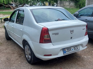 Dacia Logan foto 2