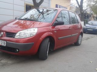 Renault Scenic foto 2