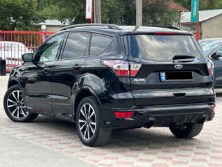 Ford Kuga foto 4