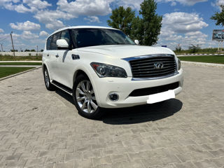 Infiniti QX56 foto 7