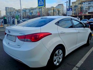 Hyundai Elantra foto 6