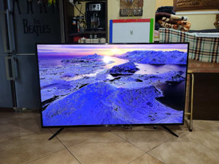 Samsung 60"  4K Ultra HD Smart TV foto 1