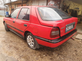 Nissan Sunny foto 2