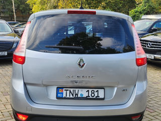 Renault Grand Scenic foto 11