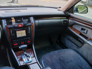 Audi A8 foto 12