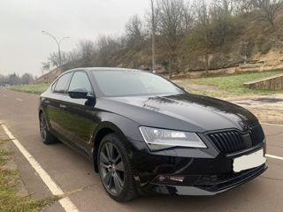 Skoda Superb foto 3