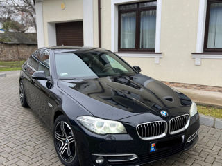 BMW 5 Series foto 2