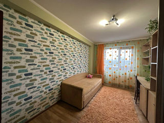 Apartament cu 3 camere, 82 m², Râșcani, Chișinău foto 4