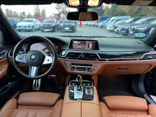 BMW 7 Series foto 17