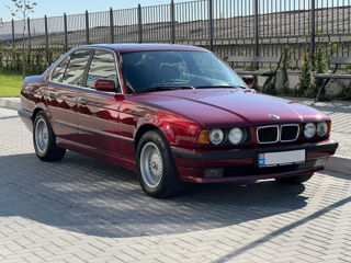 BMW 5 Series foto 8