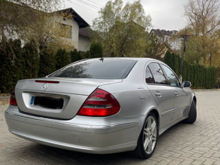 Mercedes E-Class foto 3