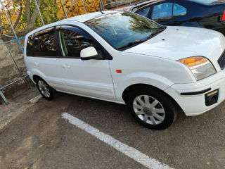 Ford Fusion foto 4